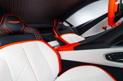 838-HP Aston Martin Valen Is A V12-Powered Monster With A Radical Carbon-Fiber Body