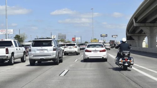 Do Variable Speed Limit Signs Improve Safety?