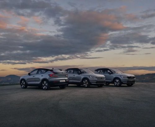 Volvo Abandons EX40 EV and Updates XC40 for North America