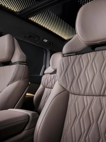 Audi, View Interior Photos of the 2027 Audi Q9