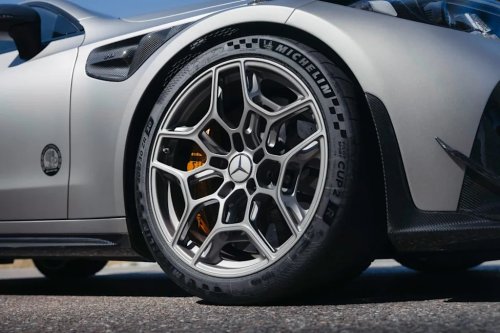 The Mercedes-AMG CLE 646 Spezialanfertigung Heralds a Return to V-8-Powered Sports Coupes
