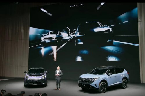 Nissan’s New Skyline Debuts in December With a V6 and Manual
