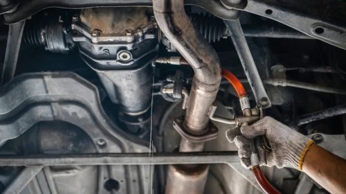 Here's How Often You Should Be Changing Gear Oil