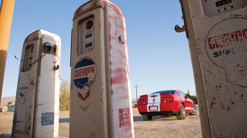 Dodge Challenger SRT8 vs. Ford Shelby GT500: The 2008 Muscle Car Battle Nobody Saw Coming