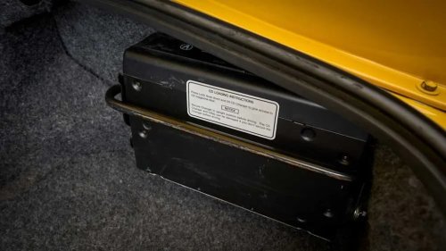 6 ways to play CDs in a modern car