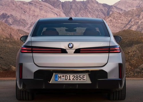 BMW i7 Vs. Mercedes-Benz EQS: One Wins On Luxury, The Other On Numbers