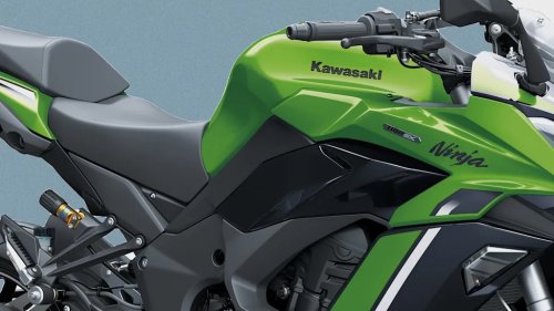 Kawasaki’s Flagship Performance Tourer Returns with a Pair of Vibrant SE Variants