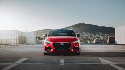 Hyundai's 2028 Self-Driving Plan Hinges on a Level That Doesn't Officially Exist