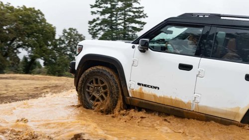 Jeep, The Jeep Recon Was Driven On The Highway Until It Died. Its Range Fell Short
