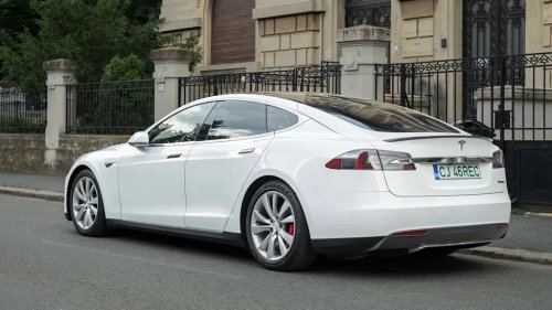 Used Tesla Model S Prices Have Fallen Dramatically. But Their Batteries Are Holding Up Great