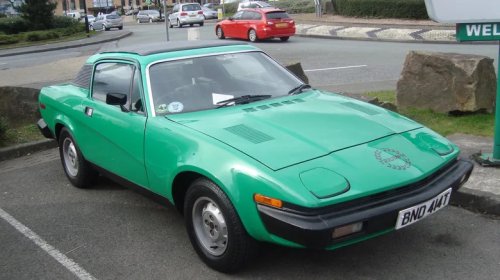 How To Live With A Car From A Defunct Brand When Parts Have Nearly Disappeared
