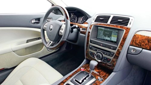 What If James Bond Had a Budget? He Might've Picked the 2007 Jaguar XK
