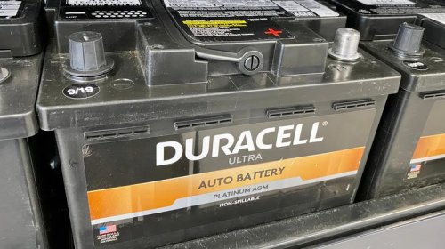 What's The Difference Between An AGM And A Flooded Lead-Acid Car Battery?