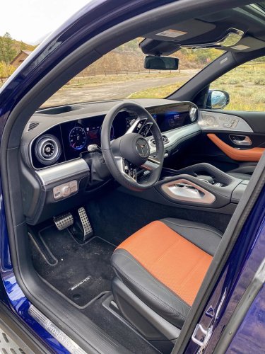 See More Photos of The 2027 Mercedes GLE 450