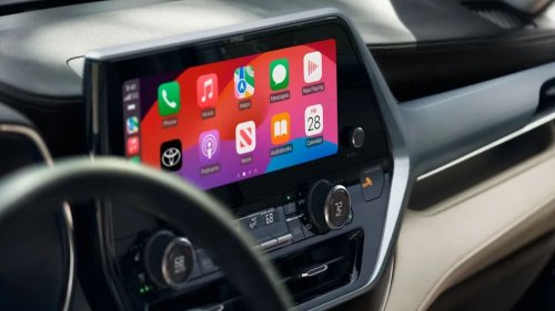 Carmakers Want AM Radio Gone, But Washington May Force It To Stay