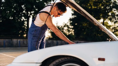 These Are The Most Annoying Problems The Jalopnik Audience Has Caused By Working On Their Own Cars