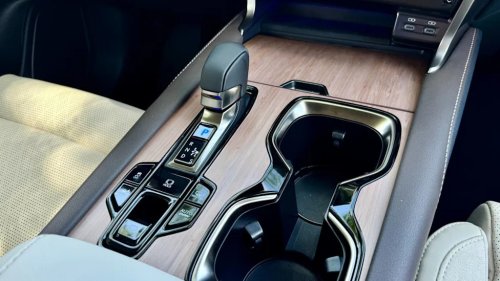 Lexus, Lexus IS, Lexus RX, Lexus RX Hybrid, Lexus RX 450h+ Is The Luxury Hybrid For Buyers Not Ready To Go Electric