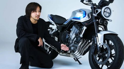 Will Honda's New CB400 Super Four E-Clutch Win Over Modern Riders?