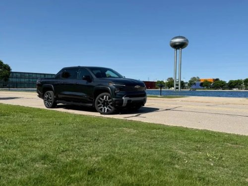 Chevy, Chevy built an All-American EV truck. Why is nobody buying it?