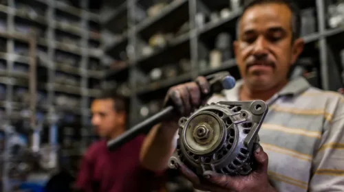 Do Car Batteries Lose Charge When Not In Use? Parasitic Drain, Explained