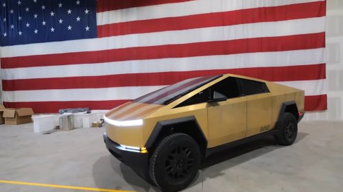 Cybertruck, Cybertruck Coated in $60,000 Worth of 24-Karat Gold Sold for Shockingly Low Amount at Auction