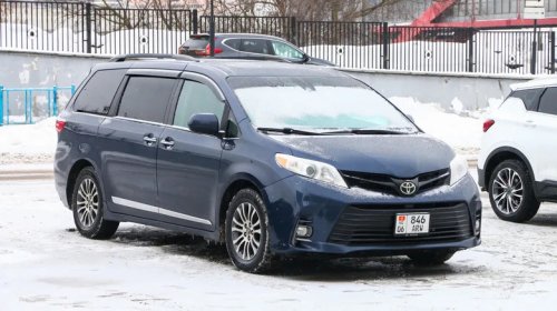 12 Cheap Cars That Are Still Reliable After Hitting 200,000 Miles