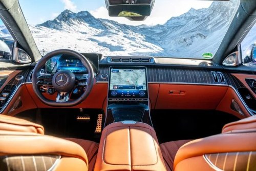 Mercedes, Mercedes CEO Källenius Addresses the Touchscreen Question