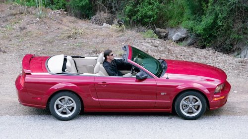 The 2005 Ford Mustang GT Convertible Was a $30K V-8 Bargain With Serious Speed