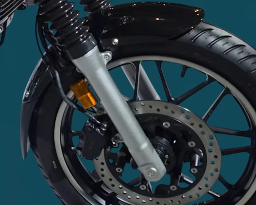 Honda, Honda’s New Super-Affordable, Rider-Friendly Retro Moto Just Might Be Its Coolest Yet