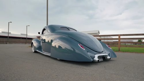 Stunning Lincoln Zephyr Hides A 5.0 Coyote V8 Under The Hood