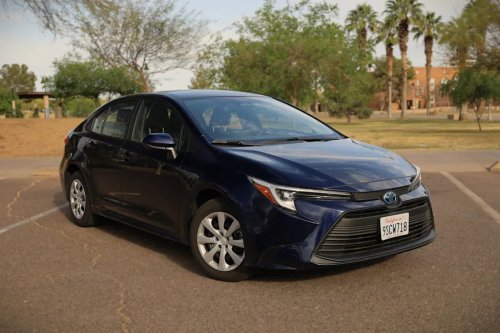 Kia Niro Vs. Toyota Corolla Hybrid: Which One Is The Most Fuel-Efficient?