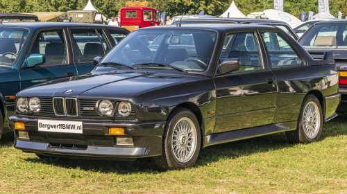 5 Overrated Sports Cars Drivers Say Aren't Worth The Hype