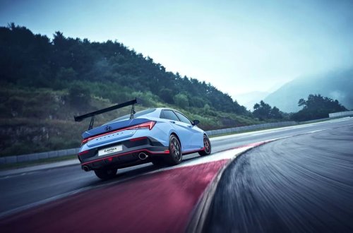 The First Apex: A Guide to Surviving Your Debut Track Day