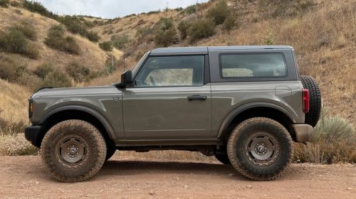 What's The Difference Between Ford Bronco Sasquatch And Raptor?