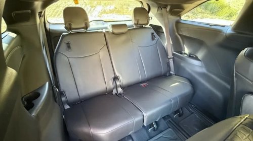 Toyota's 2026 Sienna Is The Hybrid Minivan To Beat (And This Could Be The Best Trim)