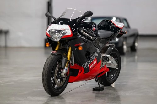 This 1999 Aprilia RSV1000 Mille SP Is a Rare Homologation Special Worth a Second Look
