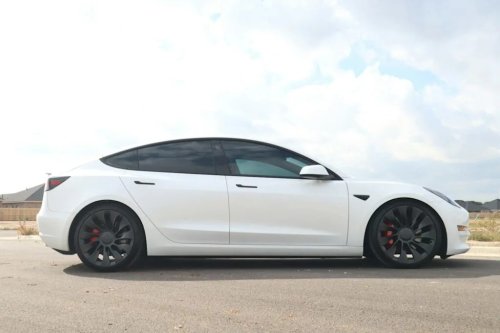 Nearly 3 Million Teslas Could Be Recalled in China Over Door Handle Safety