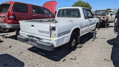 Junkyard Find: 1992 Mazda B2200 SE-5 Cab Plus