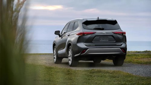 Toyota, Toyota Highlander, Toyota's Three-Row Highlander Limited Is Leasing From $... This May