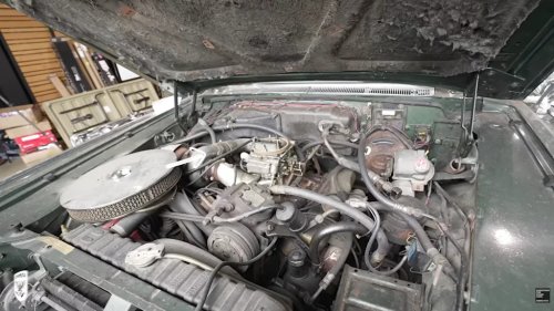 Chrysler, This 1964 Chrysler Imperial Barn Find Gets Its First Wash In Over A Decade