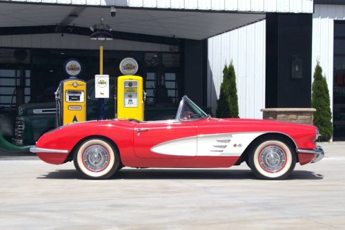 Here's Your Chance to Buy George Strait's Signet Red 1958 Corvette