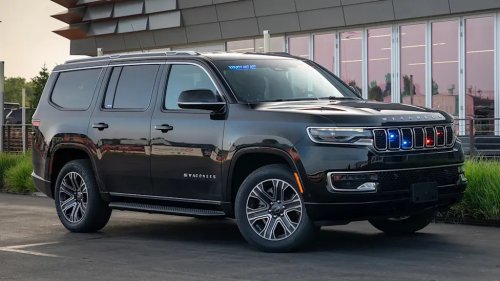 Stellantis Filed Three Backup-Camera Recalls in Three Months. The First Two Covered Only 75 Cars.