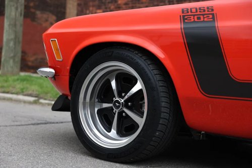 Revology Mustang Boss 302: Pluperfect Mustang