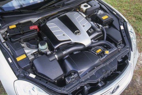 View Photos of the 2001 Lexus SC430 vs. Mercedes-Benz CLK430 Comparison Test