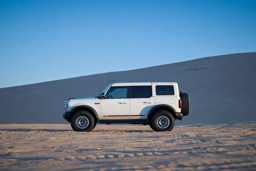 Ford, Ford Bronco, Report: Ford Will Expand the Bronco Family with a Hybrid and a New Pickup Truck by 2030