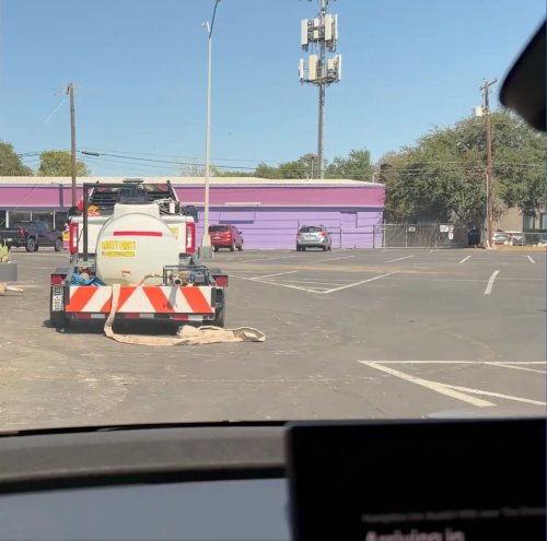Tesla, Man Trapped for 14 Minutes in Tesla Cybercab After It Starts Driving in Circles