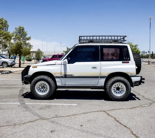 Suzuki, First-Year Suzuki Sidekick JLX Surfaces as a Rugged No-Reserve Bargain
