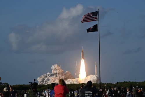 Countdown: America is going back to the Moon and SpaceX holds the key to what comes after
