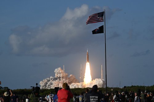 Countdown: America is going back to the Moon and SpaceX holds the key to what comes after