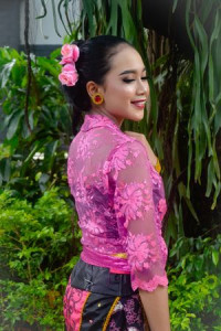 Putri Ramadhan